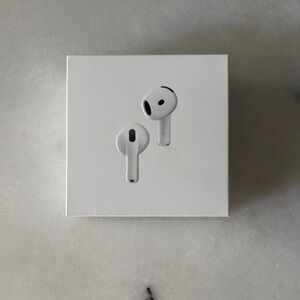 Apple AirPods 4 with noise cancellation in Classic White